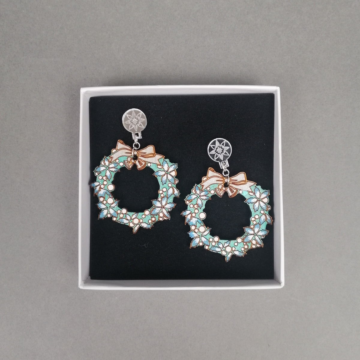 Blue Wreath Earrings